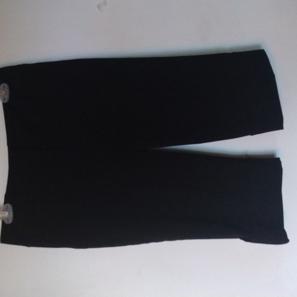B WORKS Byer California. Womens capri pants. Size 7. - Picture 5 of 5